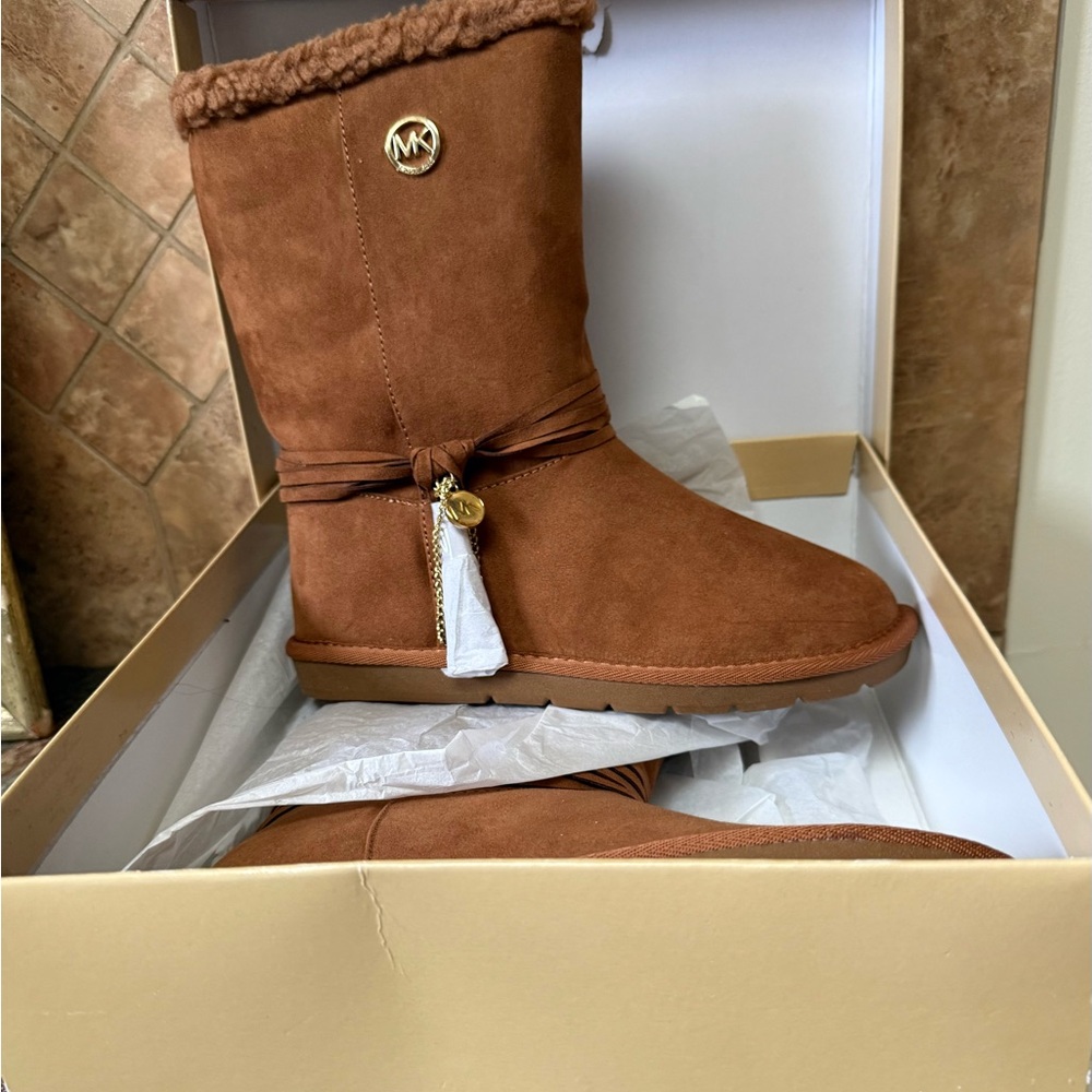 Michael Kors Tan Winter Boots with Tassel